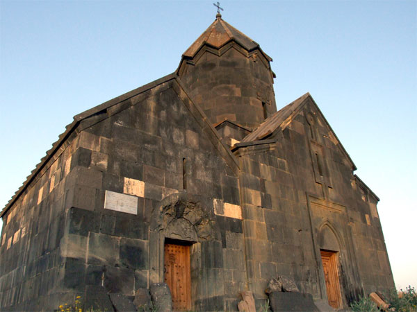 Tanahat Monastery